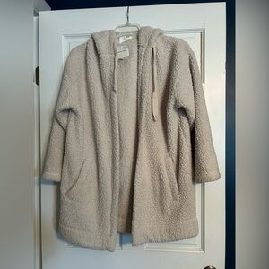 American Eagle fuzzy hooded jacket size M